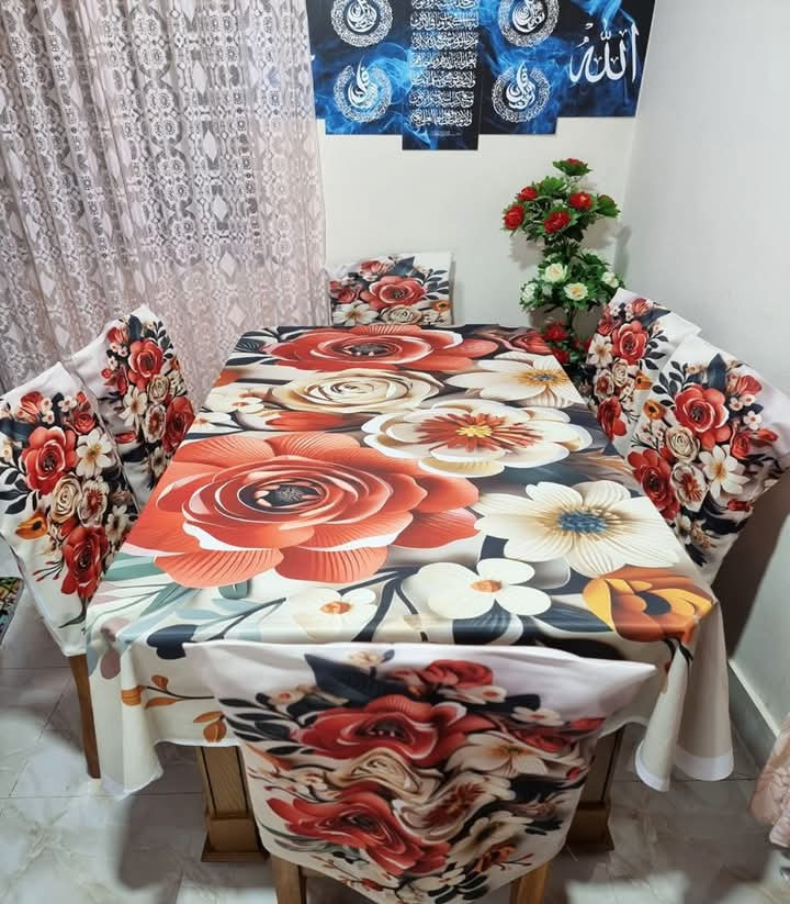 China Premium 3D Print Table Cloth